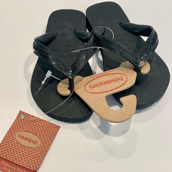 NWT Havianas Flip Flops Black Size 11 - 12 - Picture 1 of 7